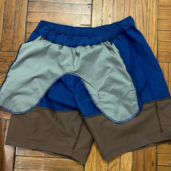 Olivers apparel all over short size large - Picture 2 of 3